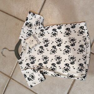 NWT Kate Quinn Mystic Hands Short Sleeve Shirt